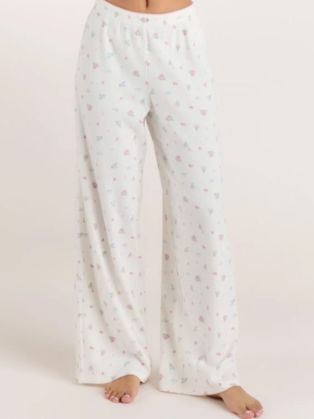 Women’s White Floral Lounge Pajama Pants